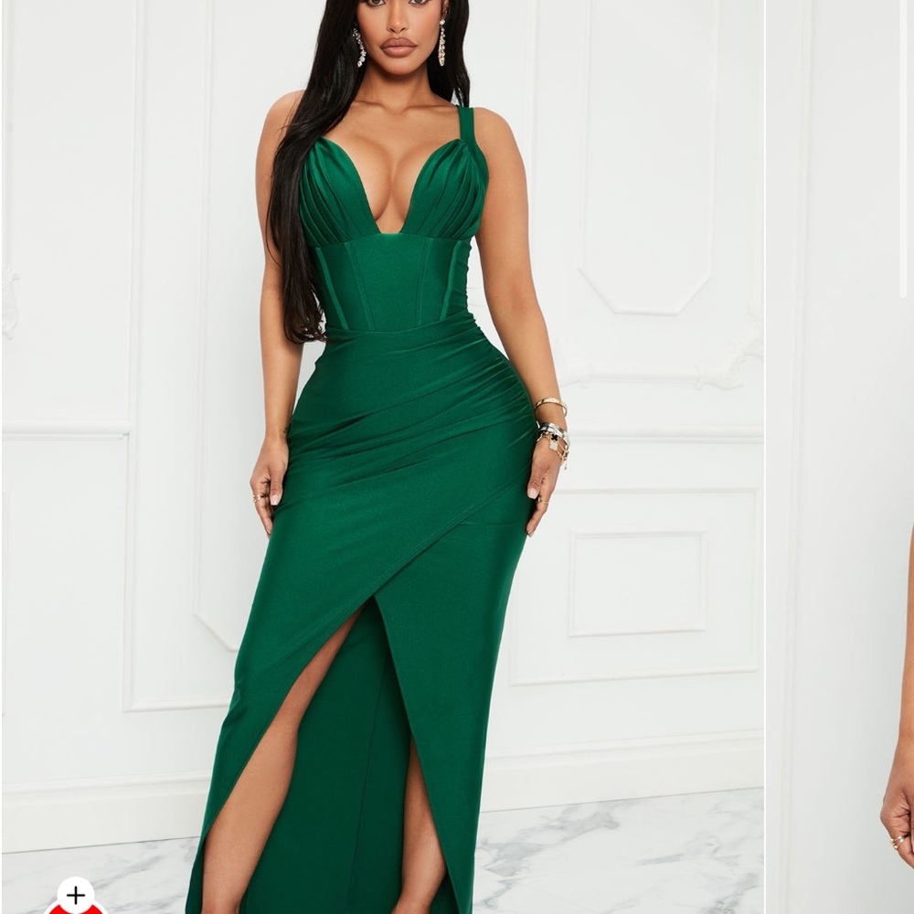 Elegant Green Evening Gown
